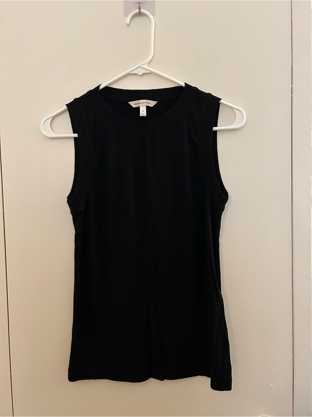 Banana Republic Ribbed Shrunken T-Shirt